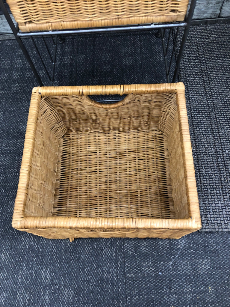 3 DRAWER WICKER STORAGE METAL FRAME.