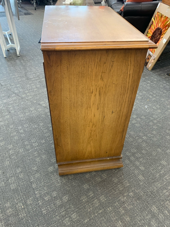 VTG WOOD BAR CABINET W/ W/ LIFT TOP DETAILED DOORS METAL HARD WARE.
