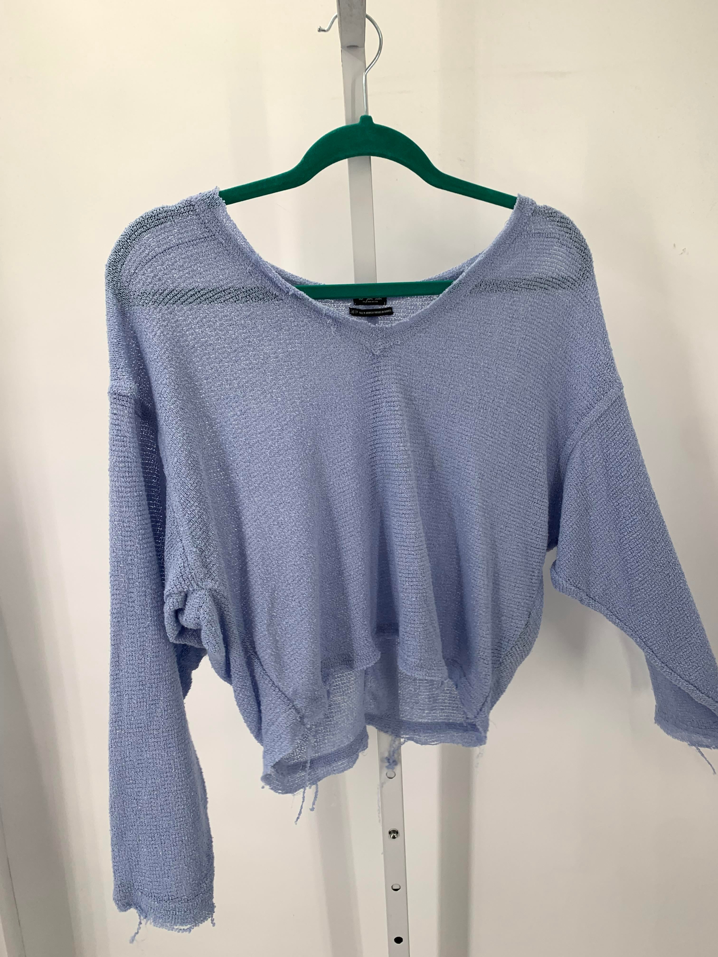Size X Small Juniors Long Sleeve Sweater