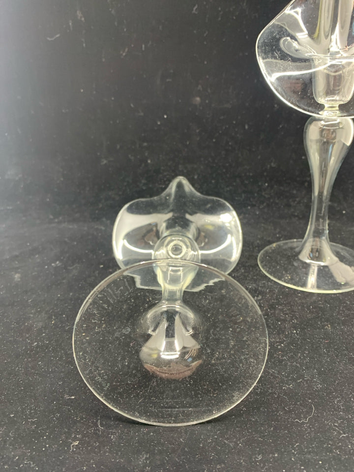 2 DELICATE TAPERED CALLA LILLY CANDLE HOLDERS CLEAR GLASS W/ FLARED DESIGN.