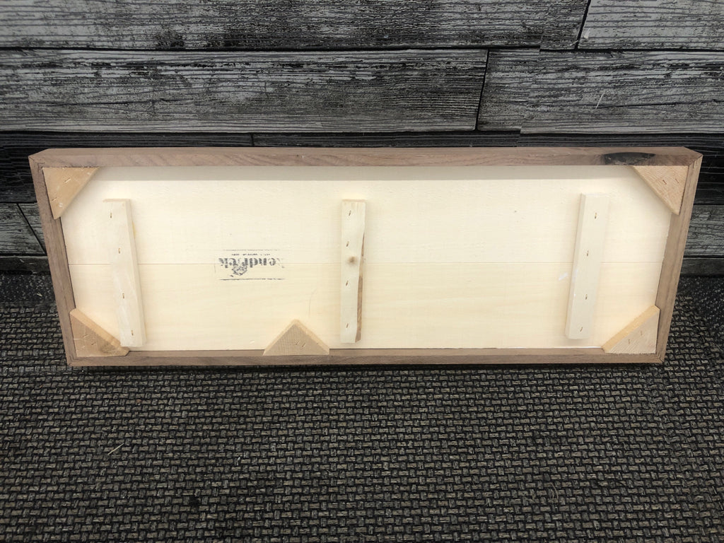 "AMEN" WOOD DISTRESSED WALL HANGING.