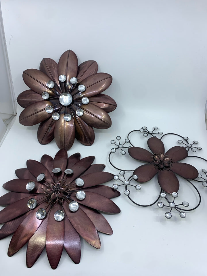 3 MAROON COLORED FLORAL WALL ART.