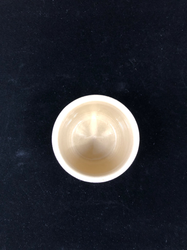 SMALL CERAMIC CANDLE HOLDER W/STAR.