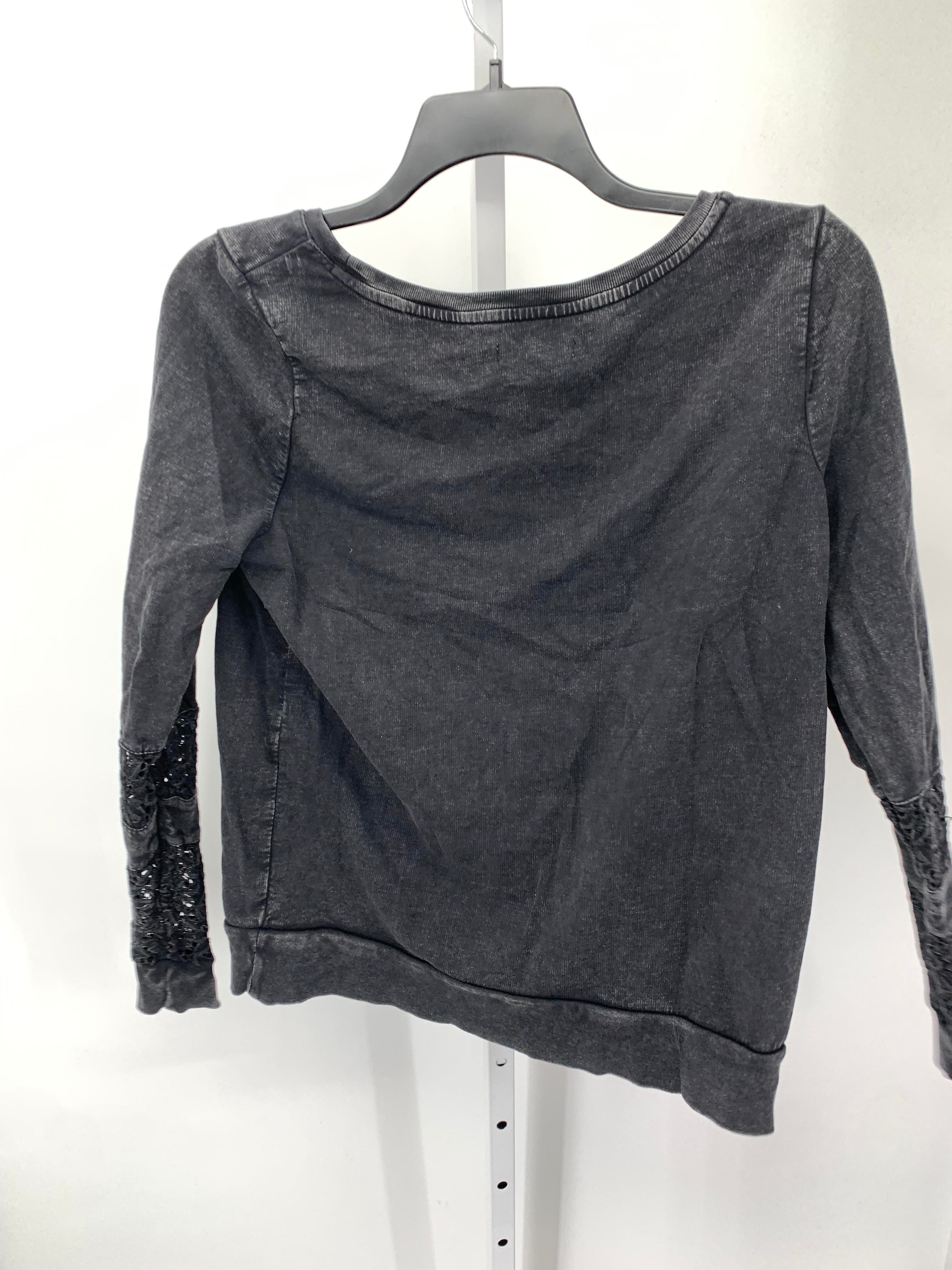 Size Medium Misses Long Sleeve Shirt