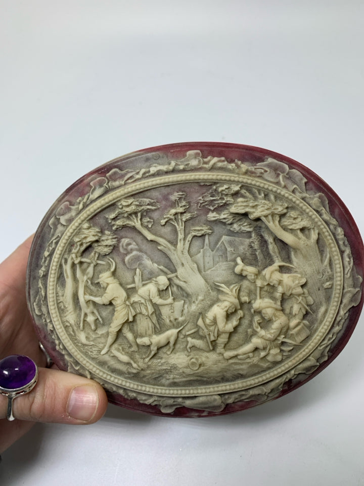 VTG INCOLAY STONE OVAL LARGE TRINKET BOX W/ CARVED VILLAGE LIFE SCENE.