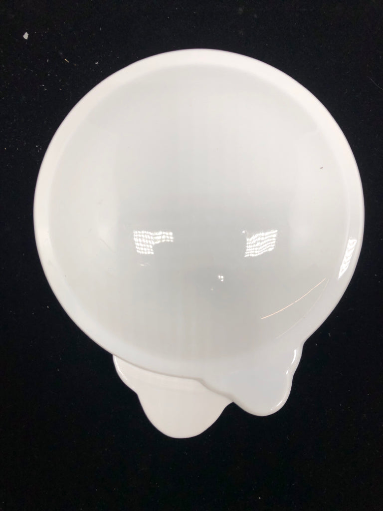 COVERED "GRAB-IT" BOWL.