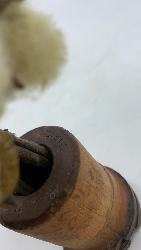 VTG DIXIE BOBBIN W/COTTON.