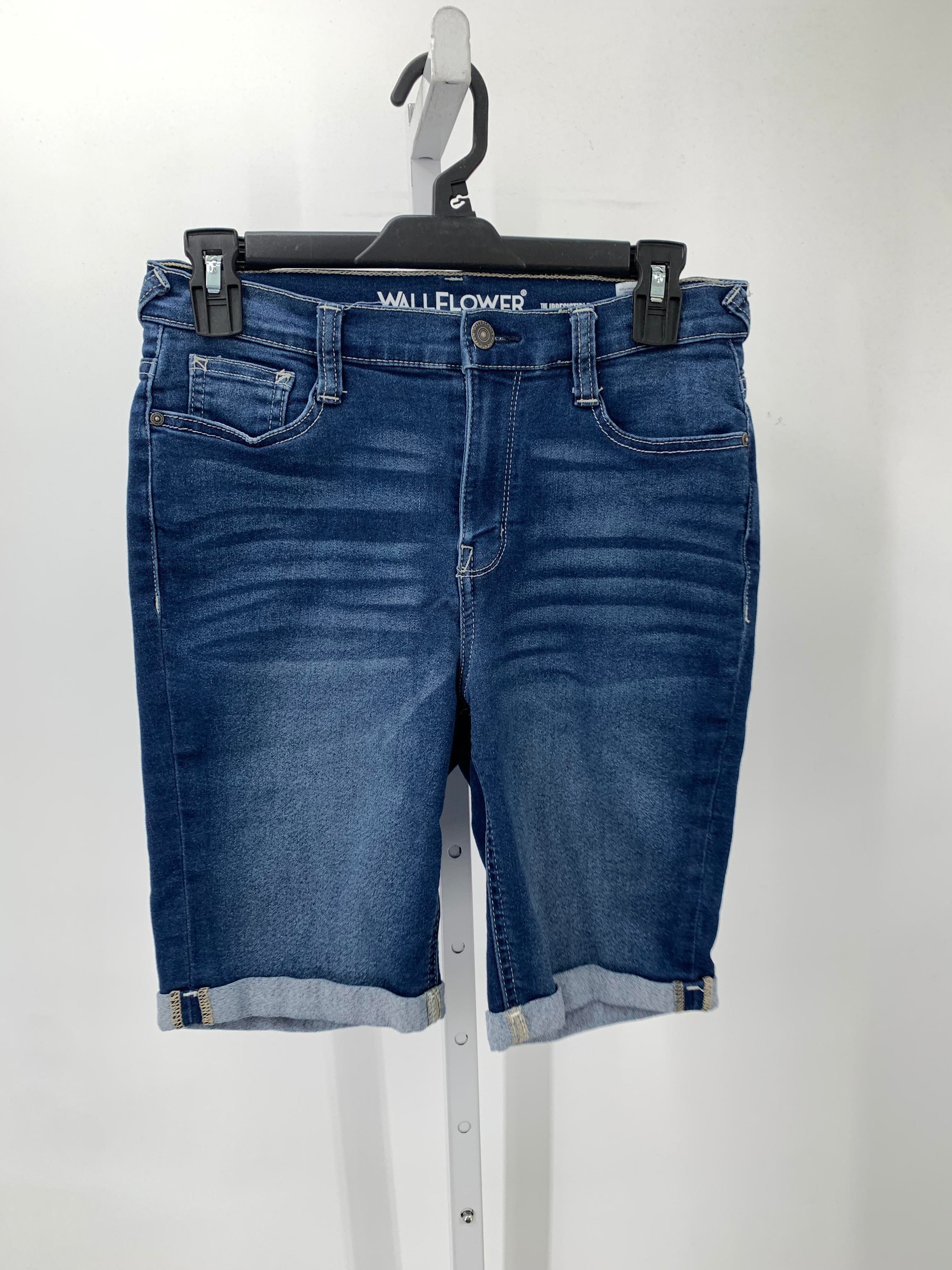 Wallflower Size 7 Juniors Shorts