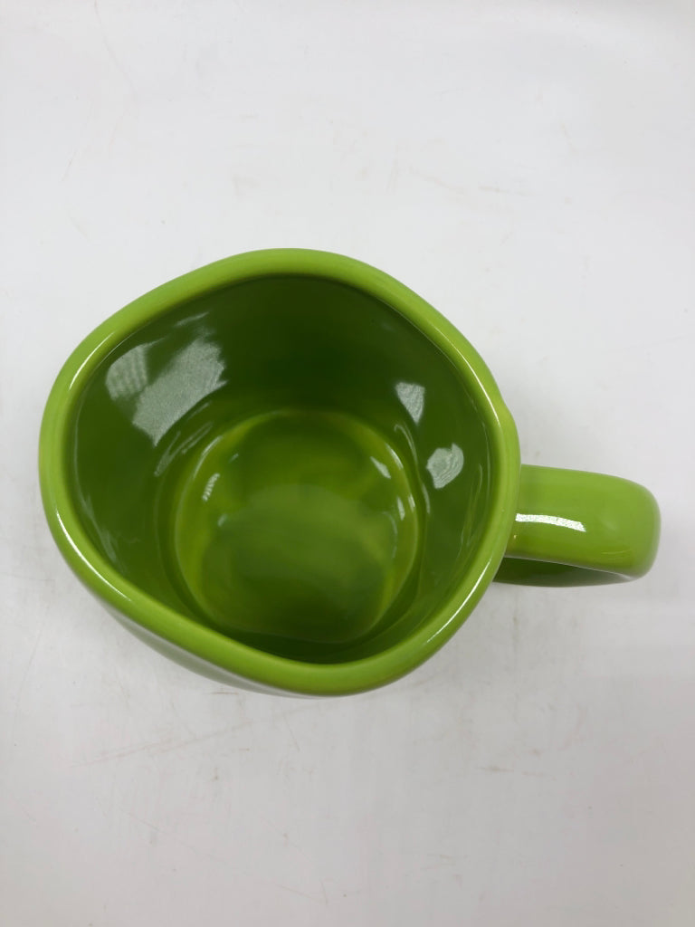 RAE DUNN GREEN "BOO" MUG.