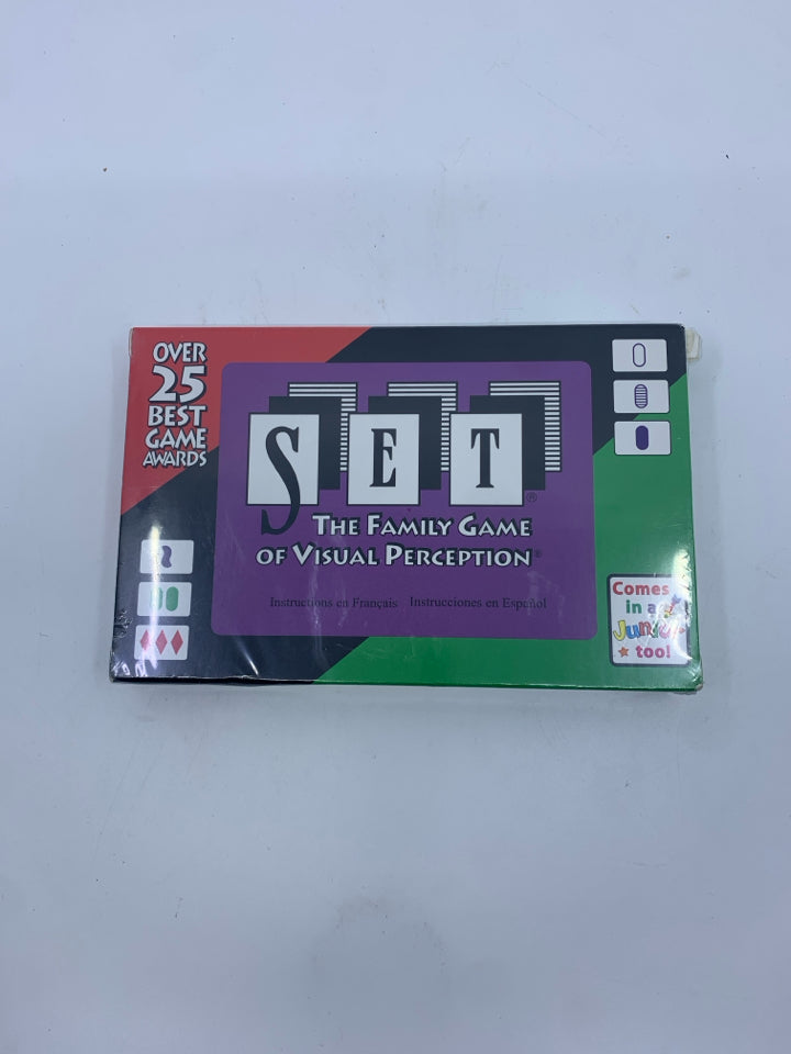 NIB SET FAMILY GAME.