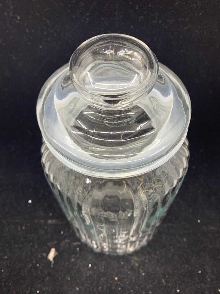 CLEAR GLASS RIBBED CANISTER W/LID.