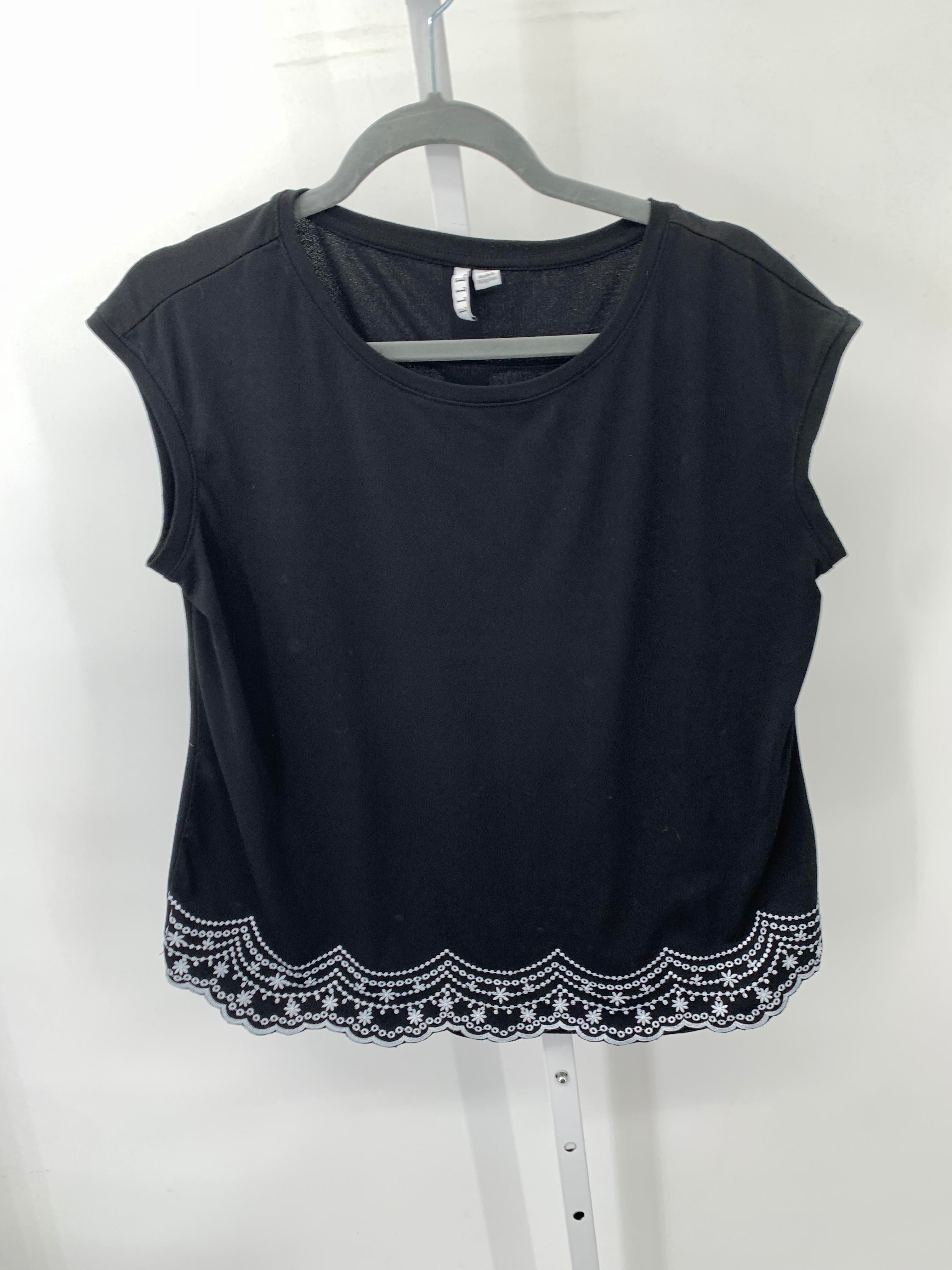 Elle Size Medium Misses Short Sleeve Shirt
