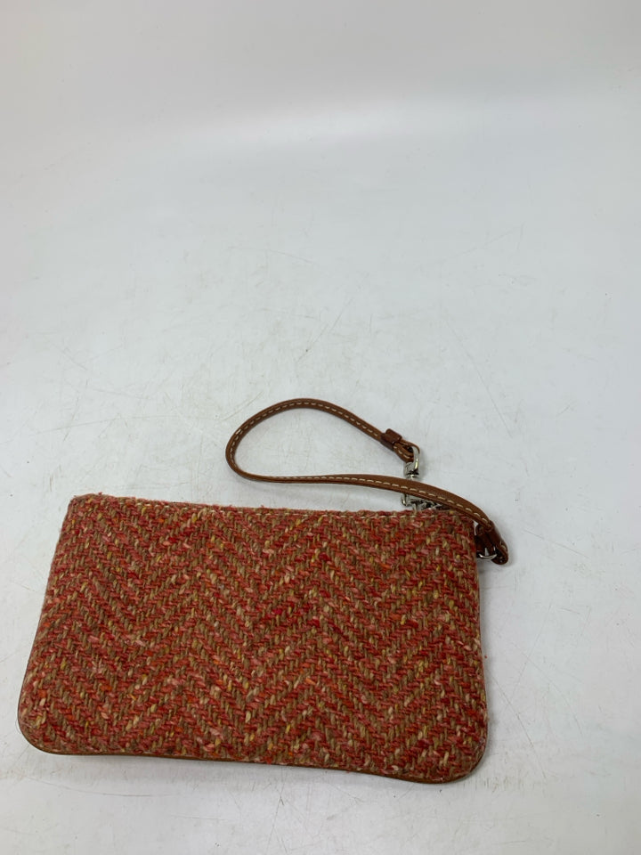 Coach Hamptons Soho Wool Tweed Wristlet *No Charm Tag