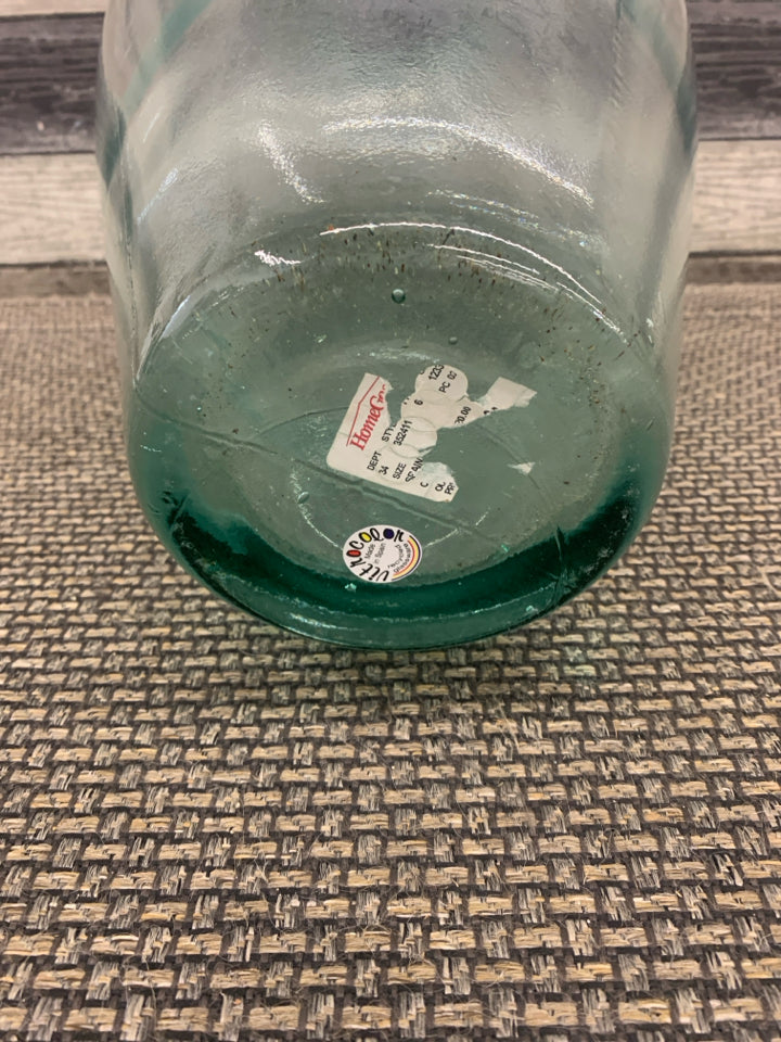 LARGE GREEN GLASS FLOOR VASE.