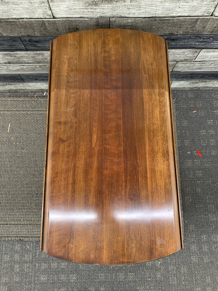 DROP SIDE DK WOOD END TABLE W/CURVED LEGS.