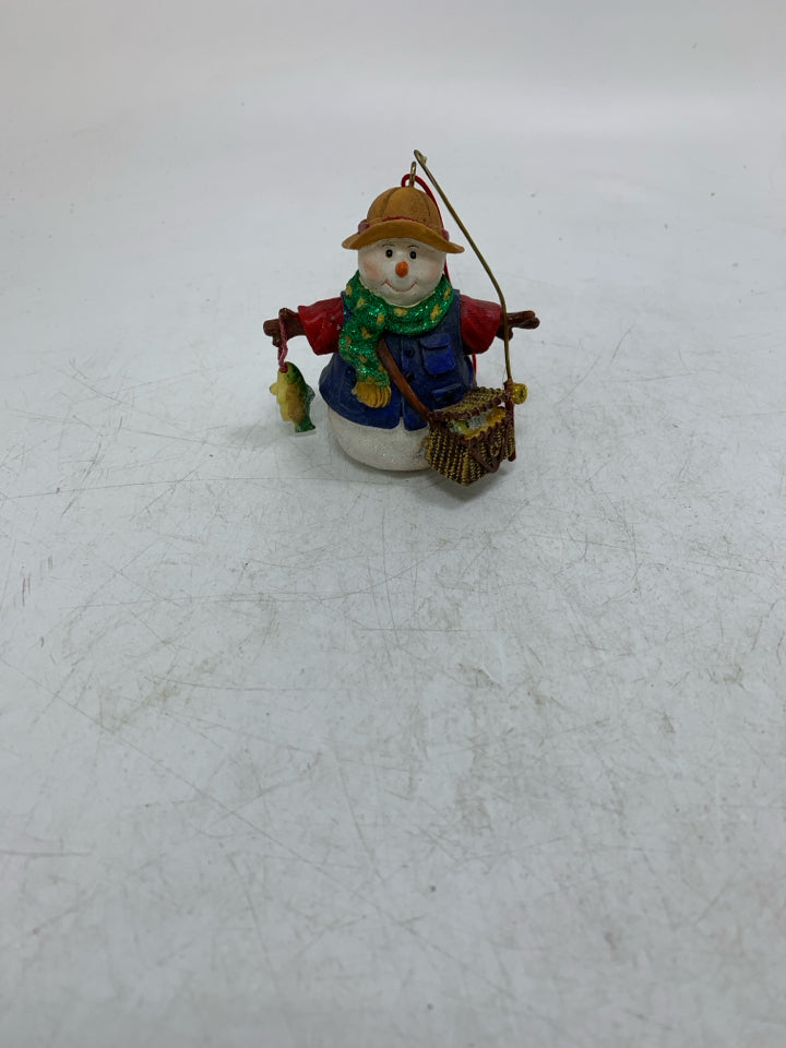 FISHING THEMED SNOWMAN ORNAMENT.