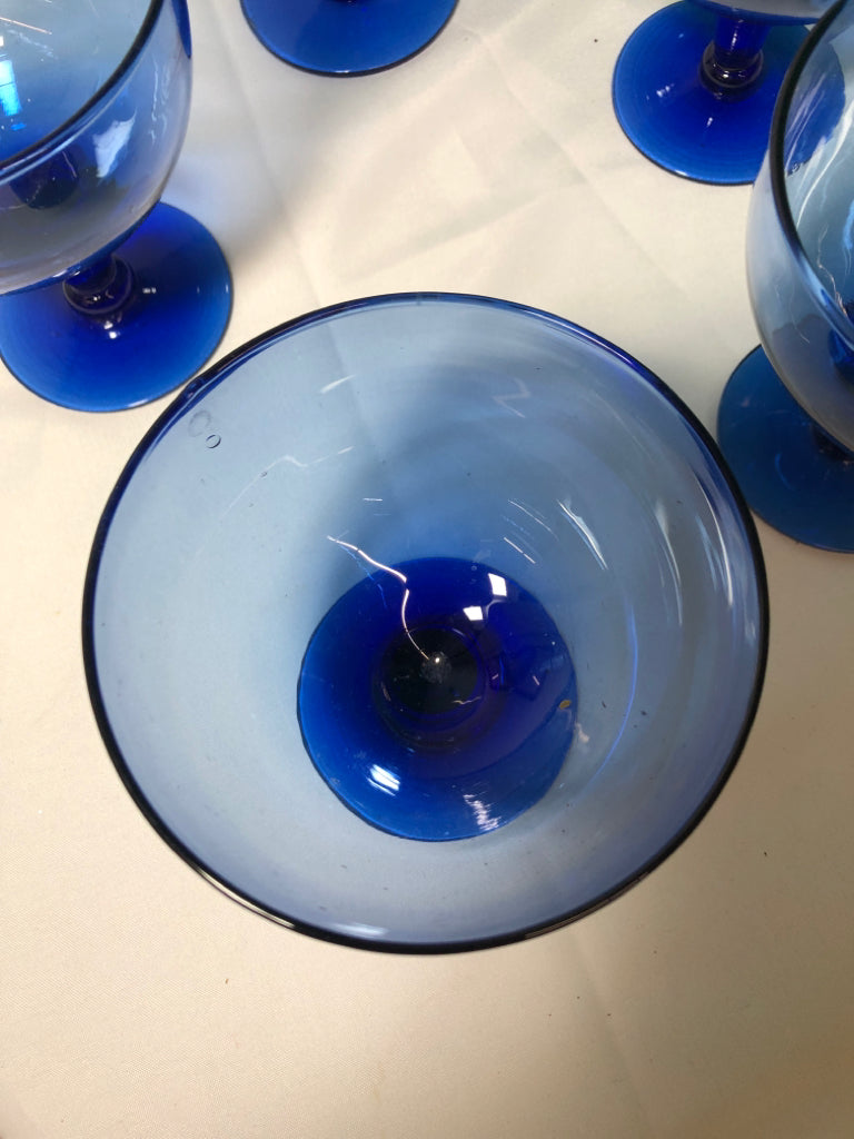 6 BLUE GLASS FOOTED SUNDAE CUPS.