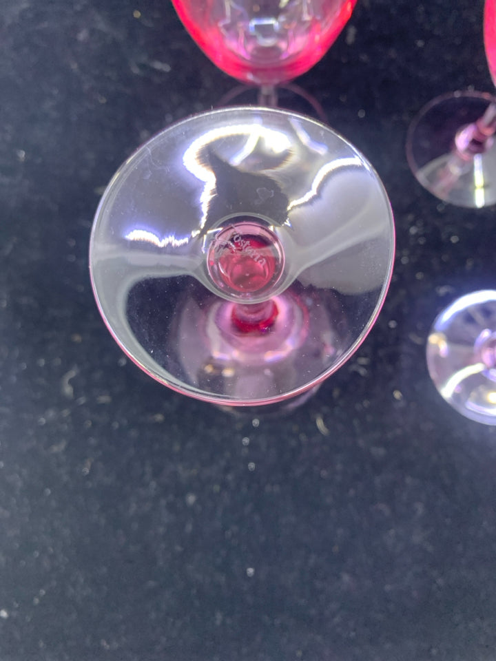 4 PINK GLASS WINE GLASSES.