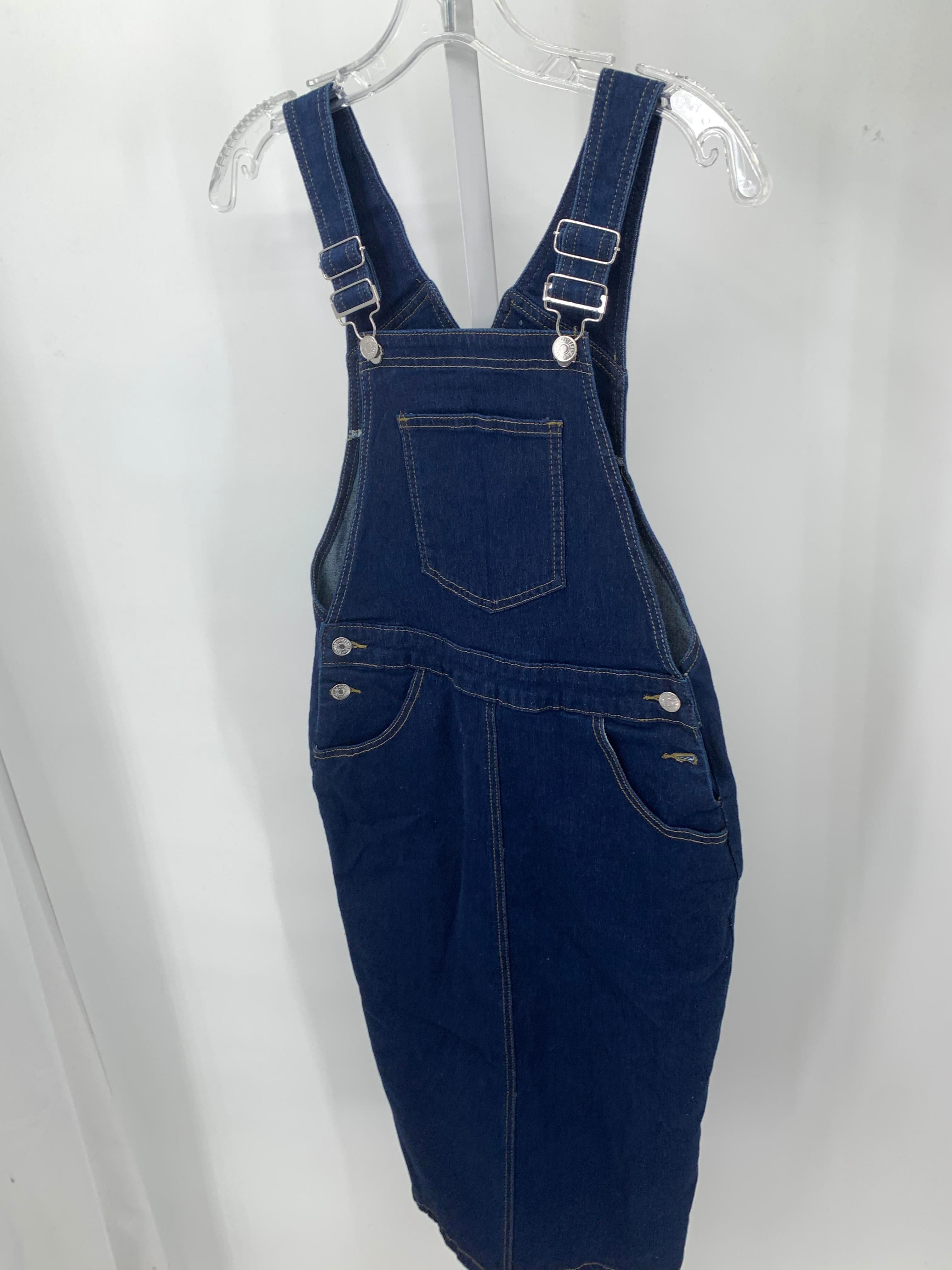Size Medium Juniors Jumper