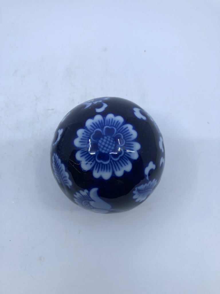 6 DECORATIVE BLUE & WHITE BALLS-ASSORTED DESIGNS.