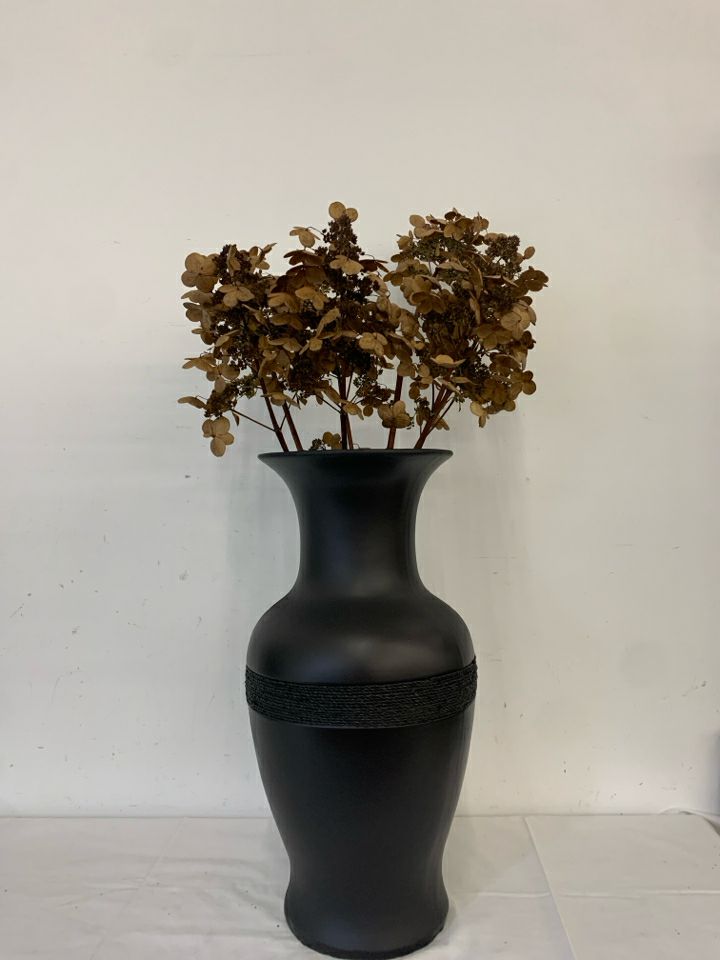 LARGE BLACK VASE W BROWN FAUX FLORAL.