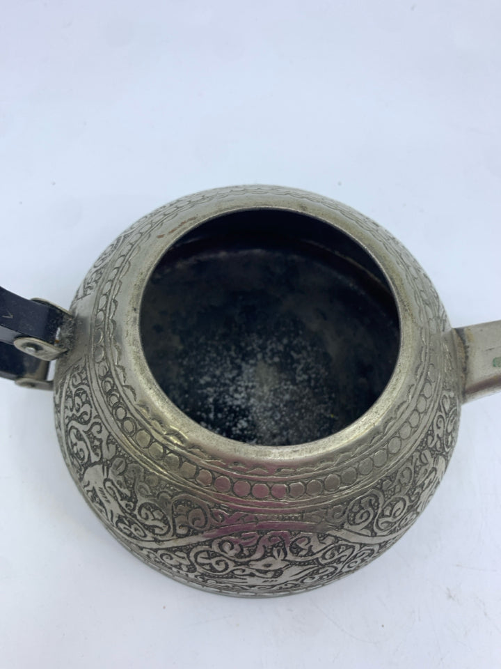 EMBOSSED FLORAL HANDMADE TEAPOT.