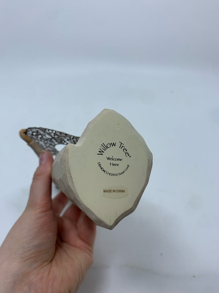 WILLOW TREE "WELCOME HERE" FIGURINE.