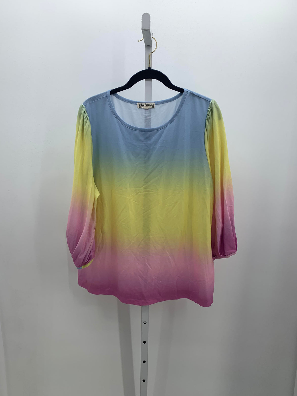 Size Extra Large Misses 3/4 Sleeve Shirt