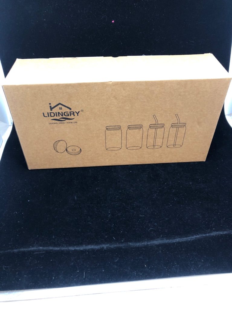 NIB 4 GLASS JAR TUMBLERS SET.