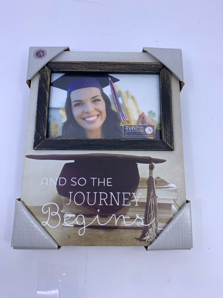 NIB PHOTO FRAME "JOURNEY BEGINS".