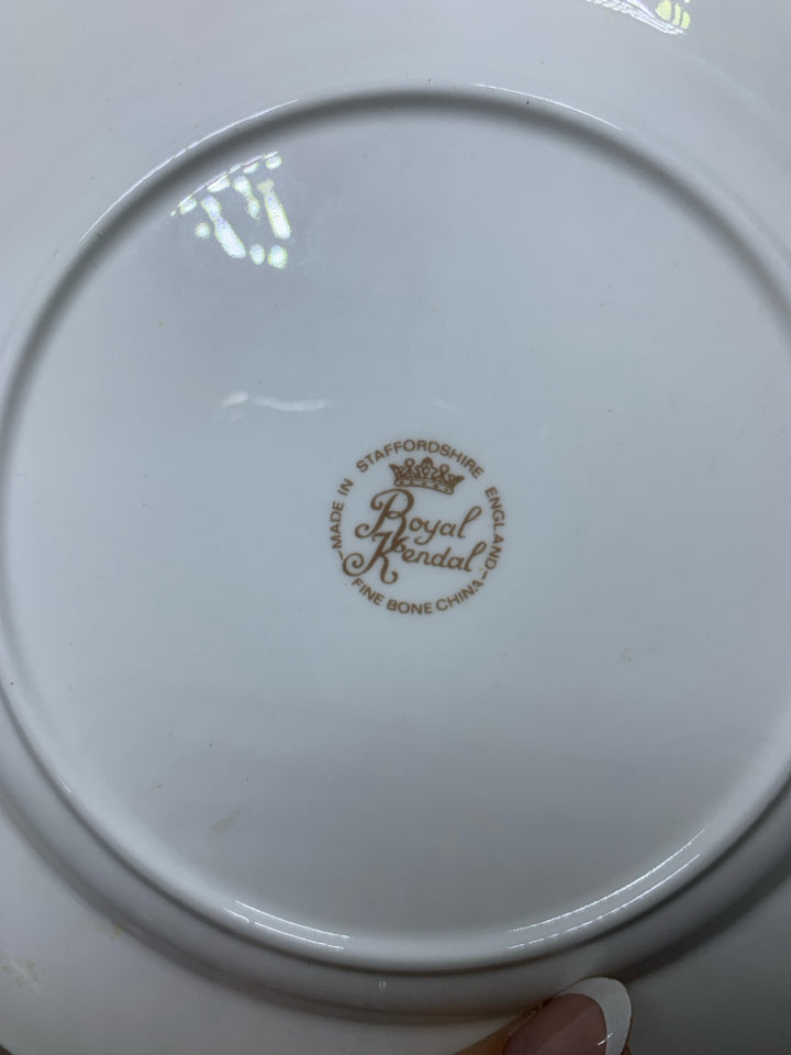 VTG PRINCE OF WALES & DIANA COLLECTORS PLATE- ROYAL KENDAL.