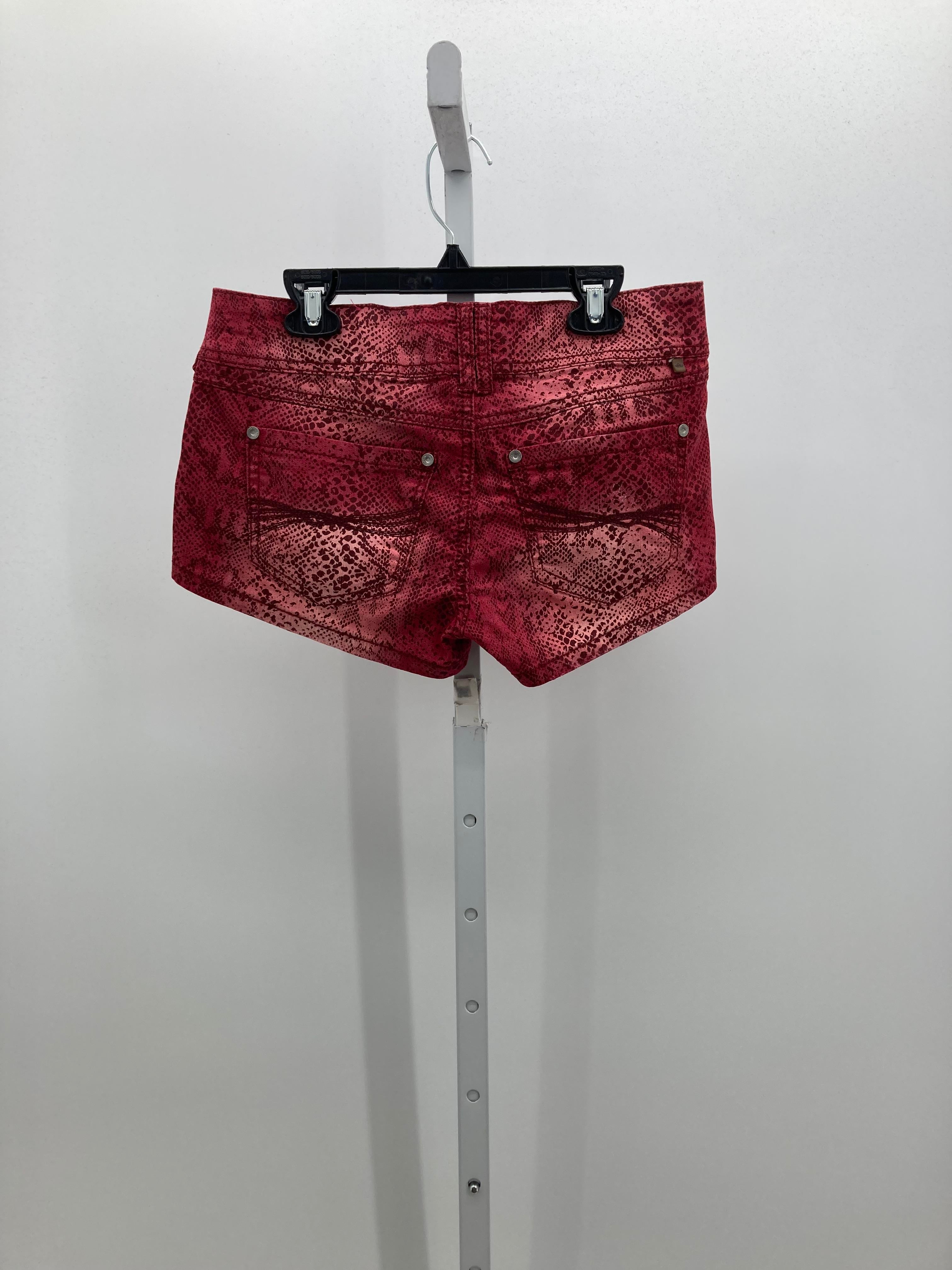 Almost Famous Size 7 Juniors Shorts