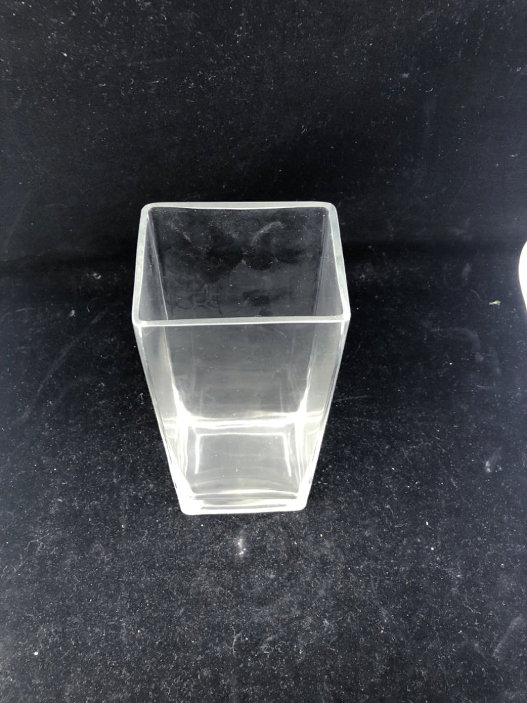 TALL SQUARE THICK GLASS VASE.