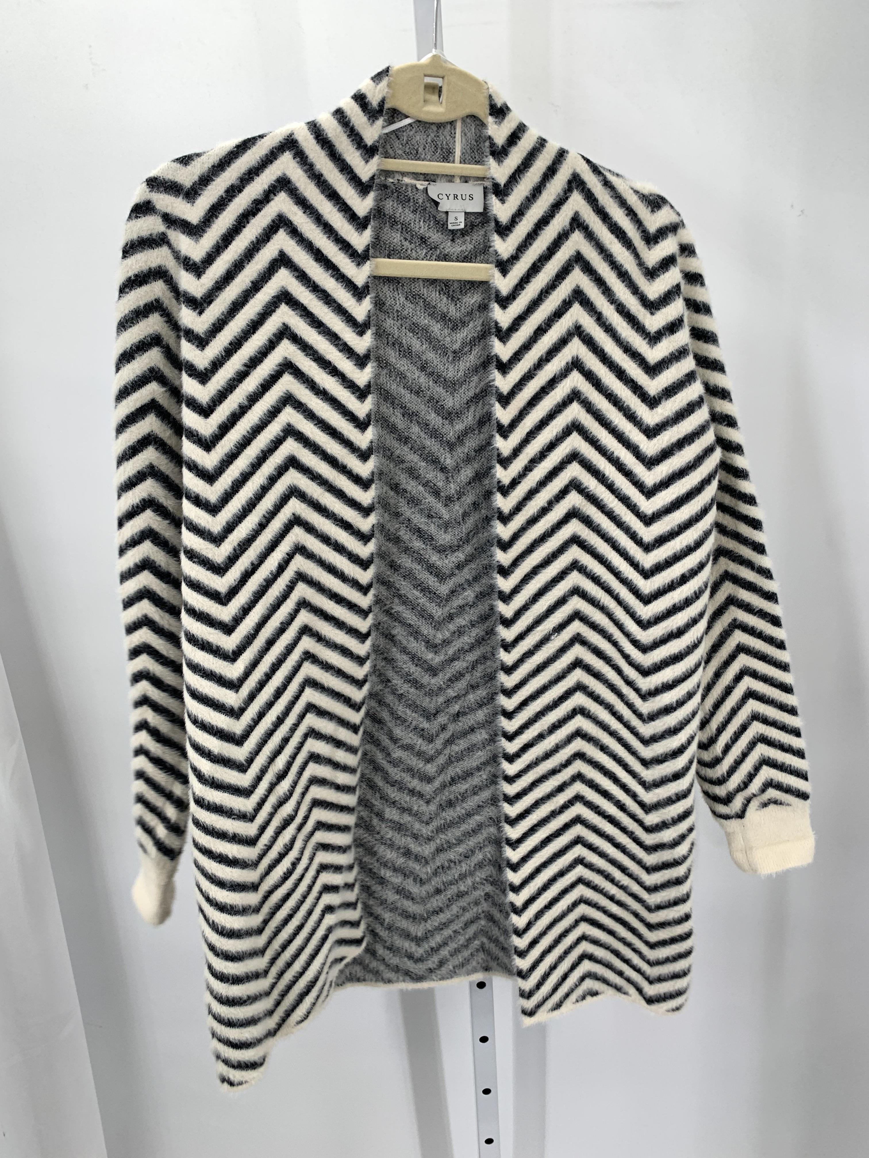 cyrus Size Small Misses Cardigan