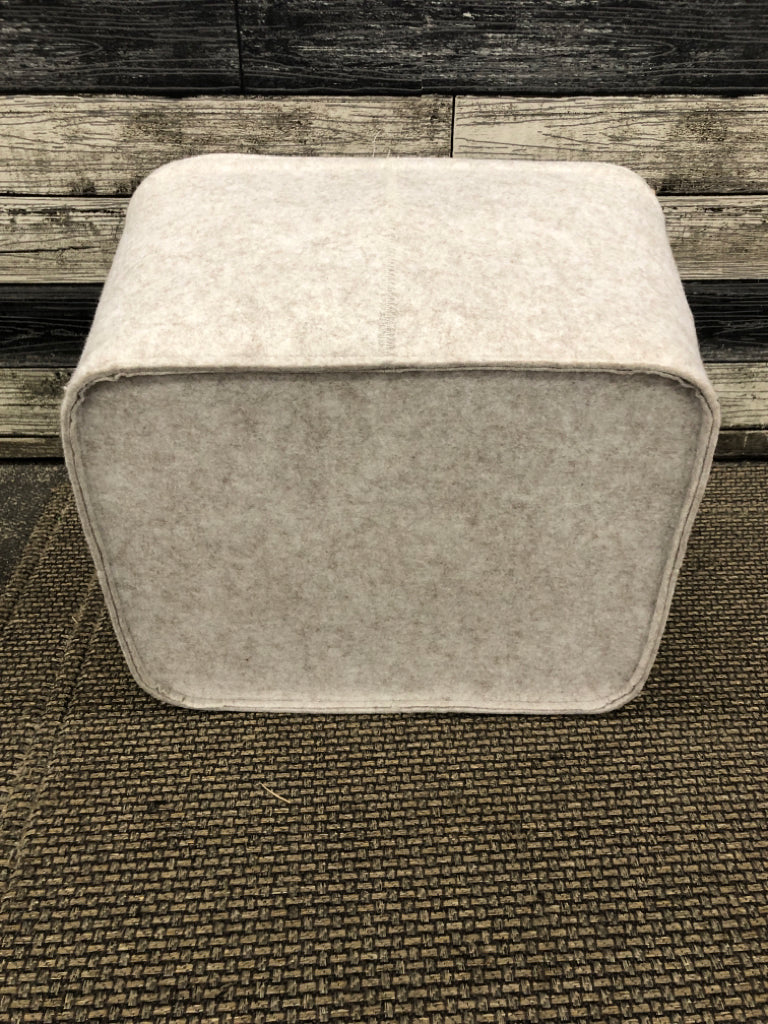 GRAY FABRIC STORAGE BIN.