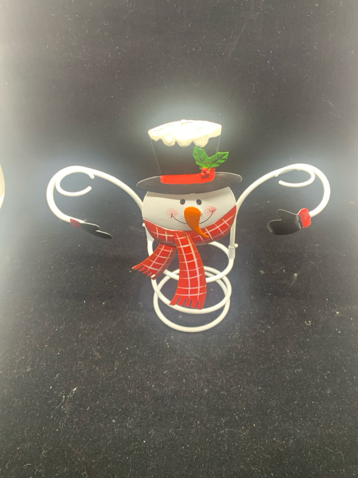 METAL SNOWMAN WINE BOTTLE AND WINE GLASS HOLDER.