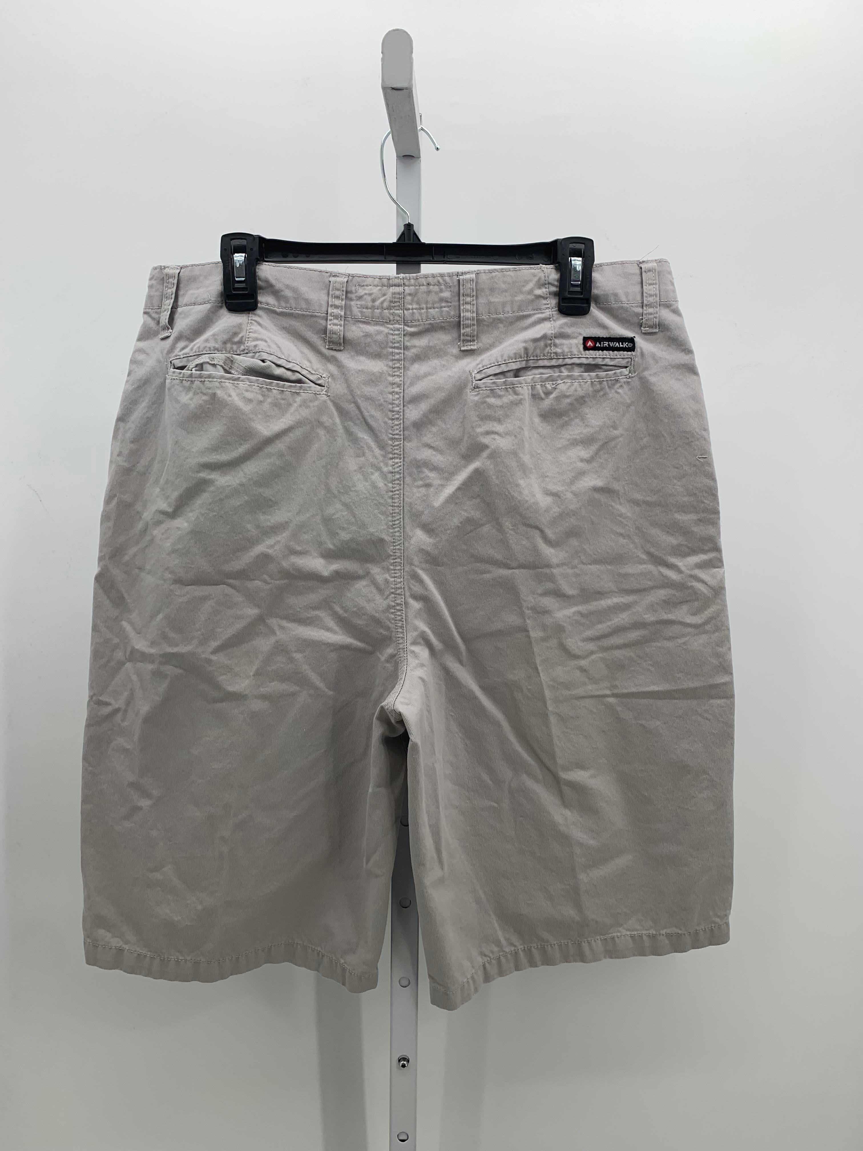KHAKI SHORTS