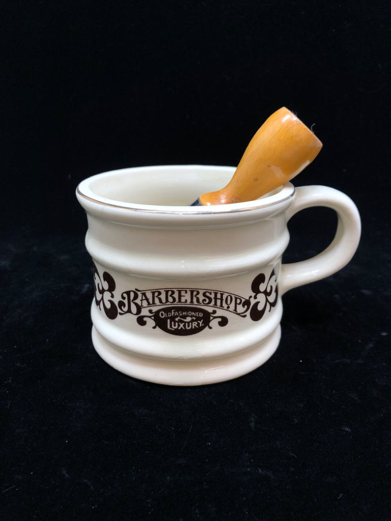 VTG FRANKLIN TOILETRY CO BARBERSHOP SHAVING MUH W/BRUSH.
