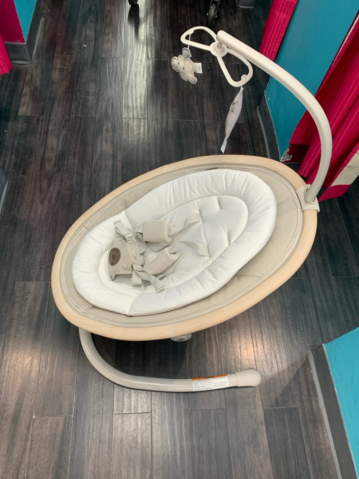 Maxi-Cosi Cassia Baby Swing - Classic Oat: Adjustable Speed Settings, Reclining