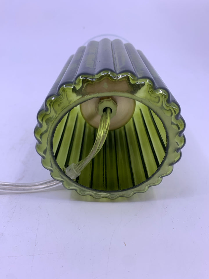 GREEN RIBBED LAMP W MOOD LIGHTING.