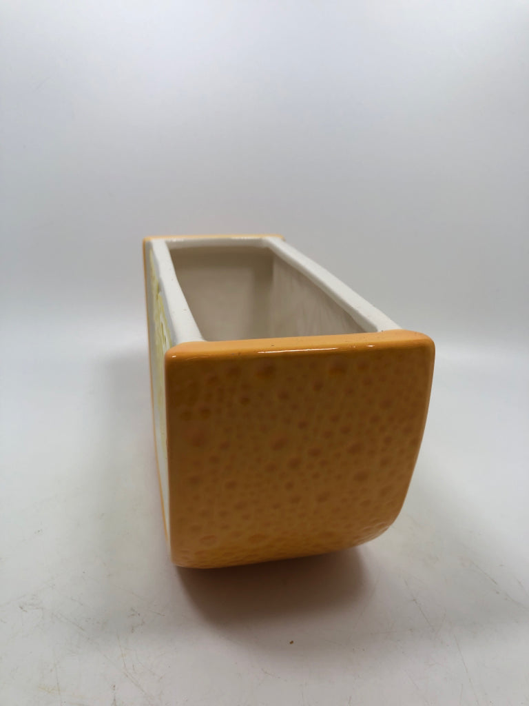 ORANGE SLICE PLANTER.