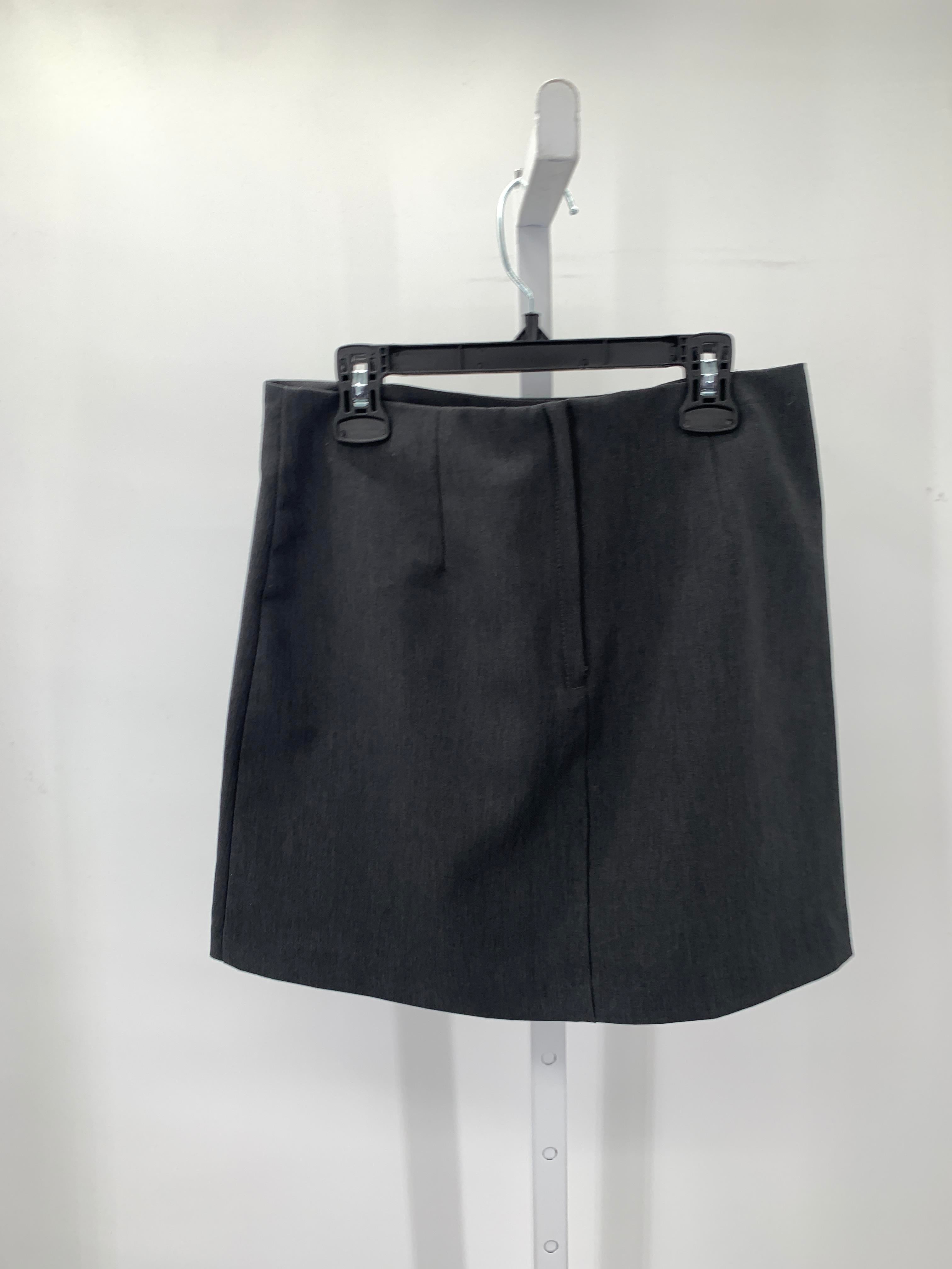 A. Byer Size 7 Juniors Skirt