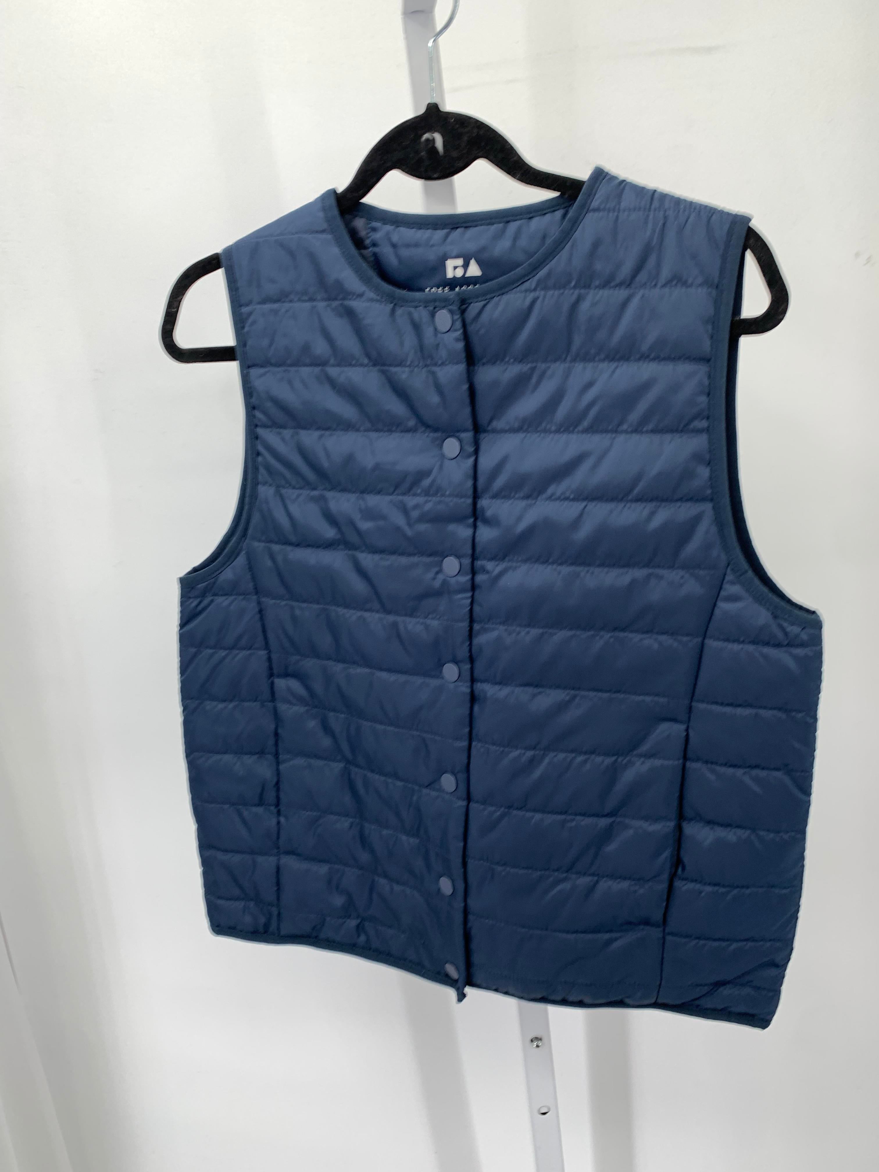 Free Assembly Size Medium Misses Vest
