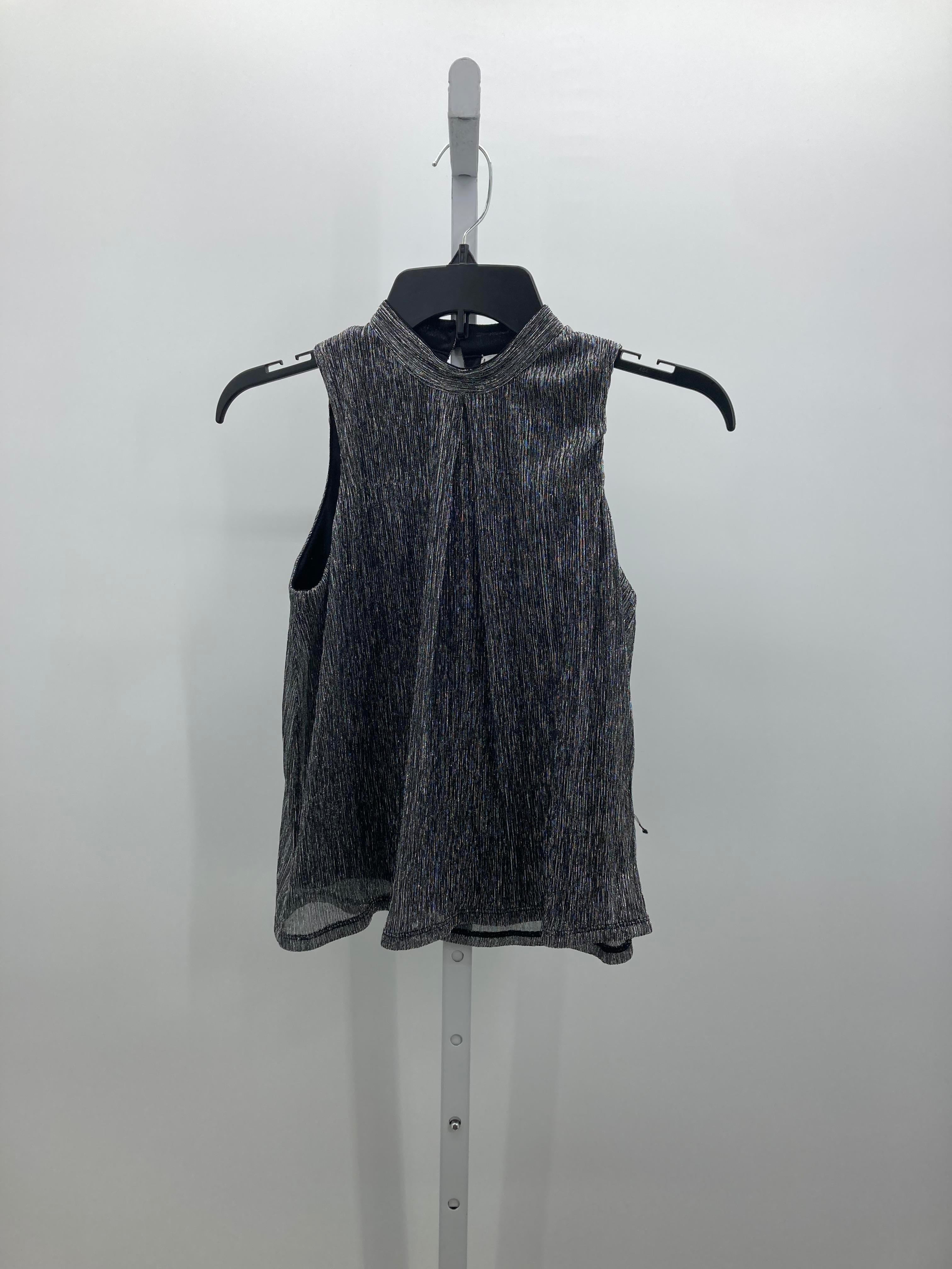 Love Fire Size Medium Juniors Sleeveless Shirt