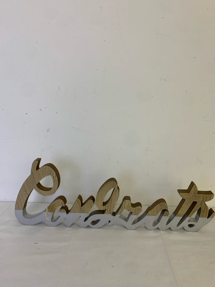 WOOD "CONGRATS" HALF PAINTED SILVER.