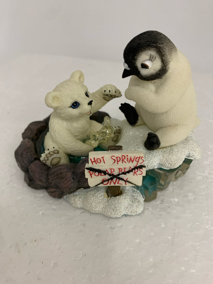 POLAR BEAR/PENGUIN HOT SPRINGS POLAR PLAYMATES.