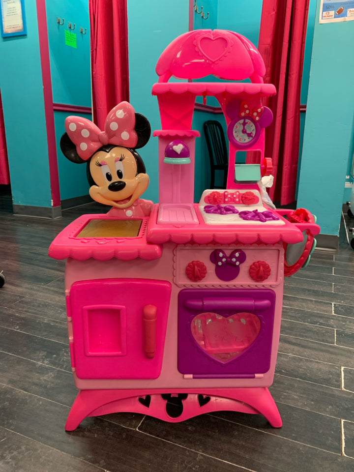 Disney Junior Minnie Mouse Play Kitchen,Realistic Sounds,comes with minnie mouse