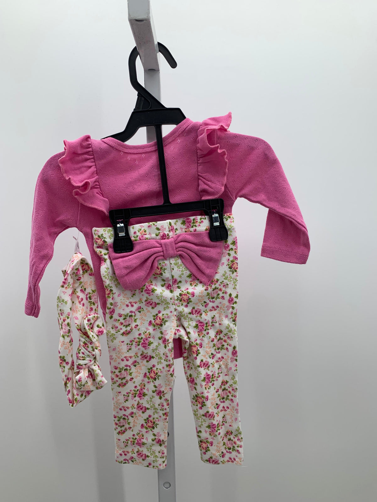Baby Essentials Size 6 Months Girls 2 Pieces