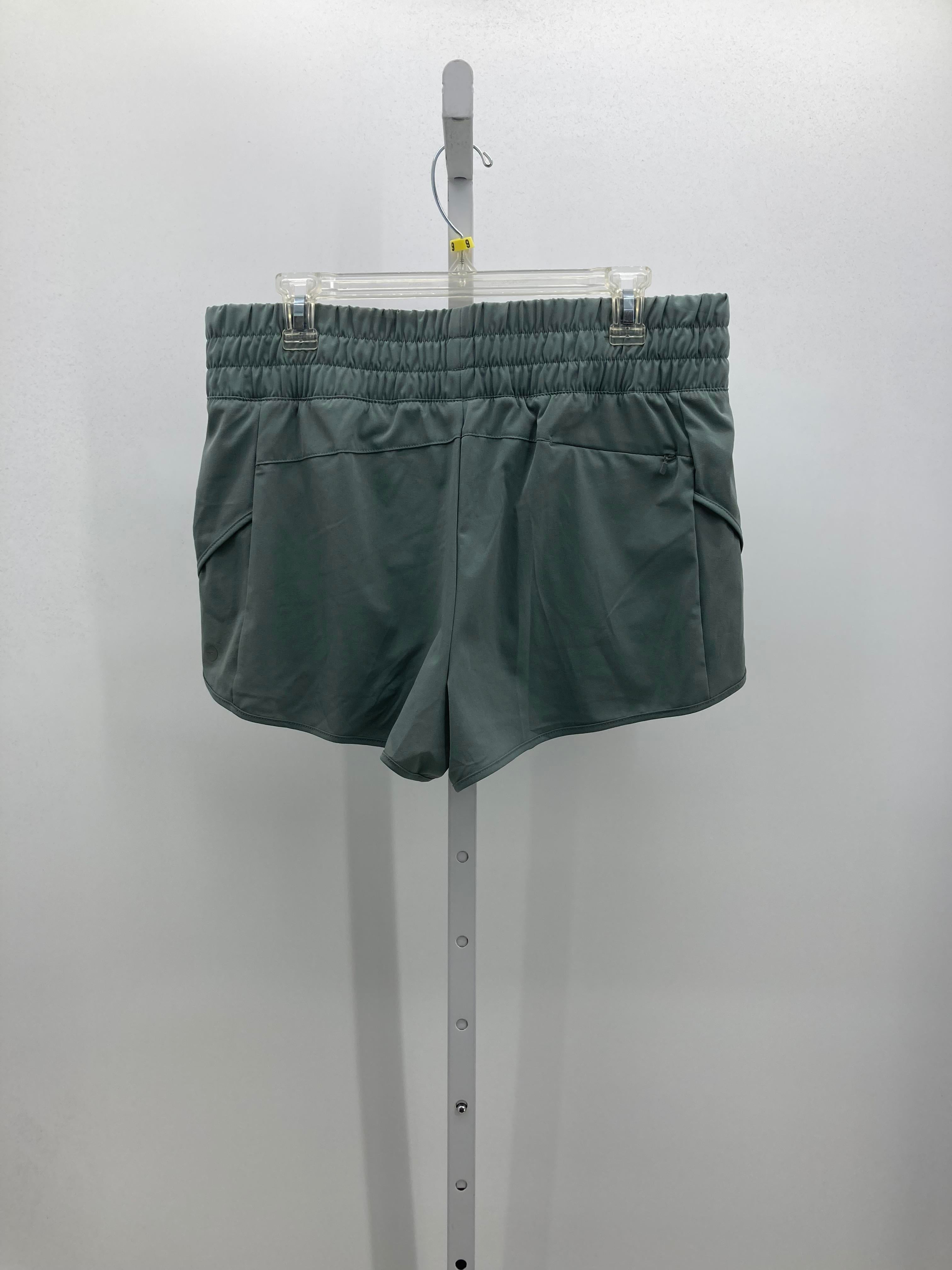 Avia Size Large Misses Shorts