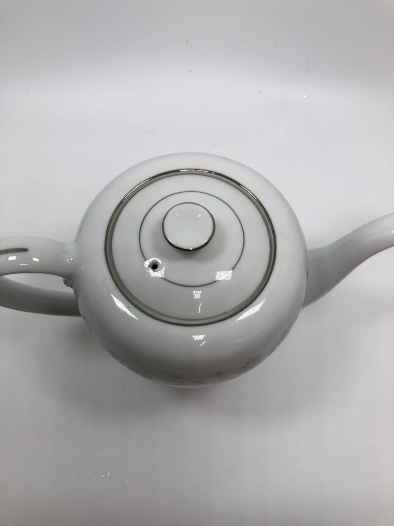 VTG TEAPOT - ENGLISH GARDEN.